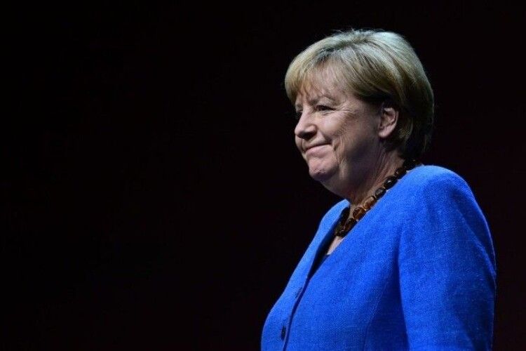 путін хоче зруйнувати Євросоюз - Меркель