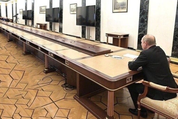 путін ухвалив рішення про повномасштабну війну за рік до її початку — розслідування