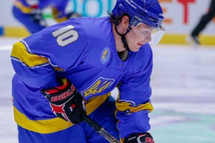 На Чемпіонаті світу з хокею збірна України поступилася естонцям...
