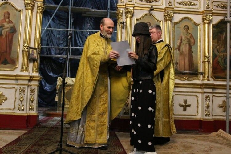 Волинська єпархія оголосила переможців конкурсу фотографій «Троянди собору»
