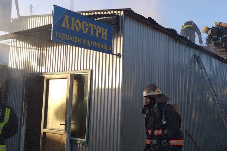У Ковелі рятувальники оперативно ліквідували пожежу у кіоску 
