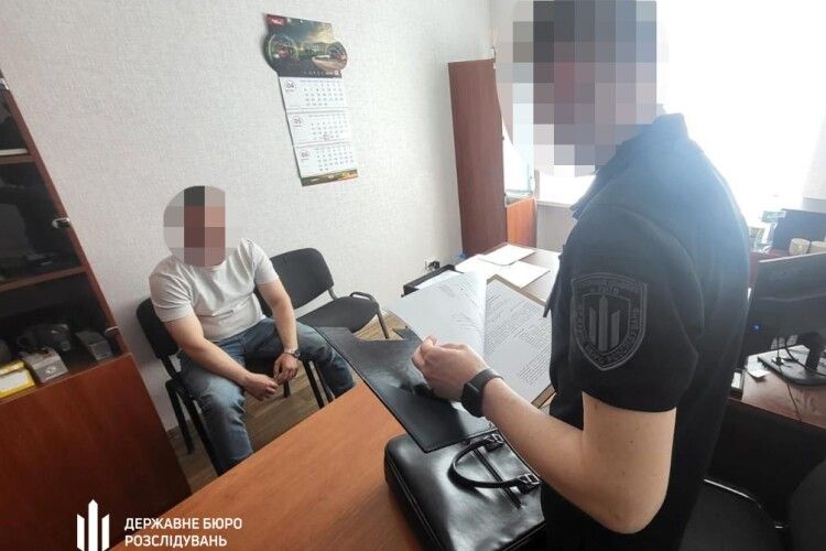 На Черкащині поліцейський влаштував розправу під час вручення повісток