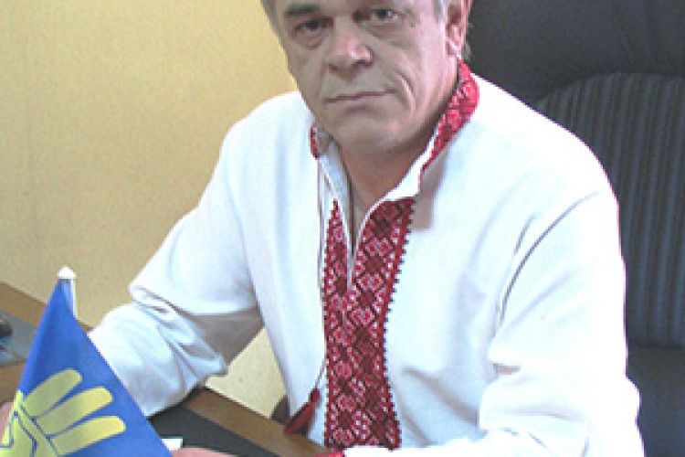 «НЕВЖЕ КОМОРОВСЬКИЙ ХОЧЕ ПРИНИЗИТИ УКРАЇНЦІВ?»*