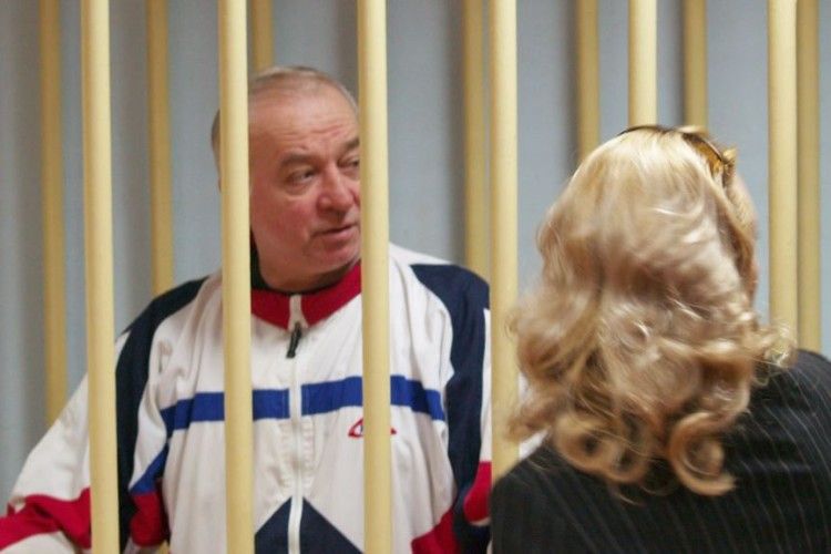 Госпіталізовано двох британських поліцейських, які розслідували отруєння російського екс-розвідника