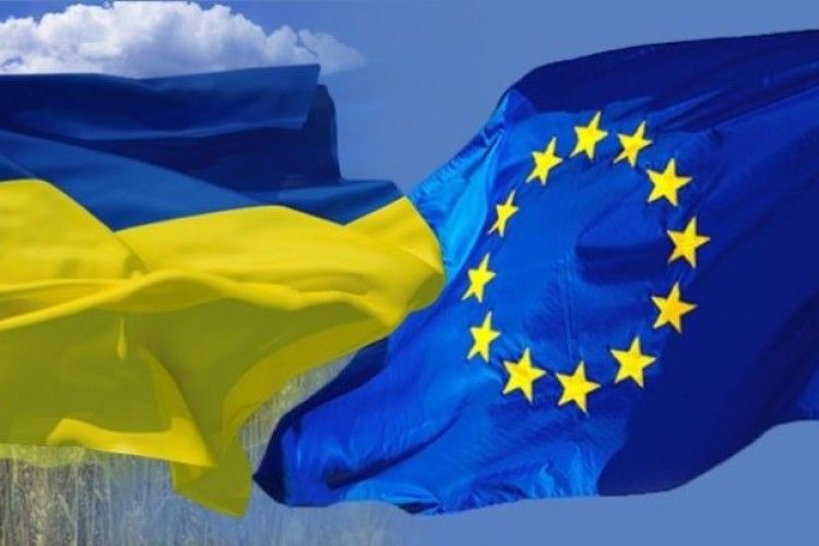 Завтра над Рівним офіційно замайорить прапор Євросоюзу