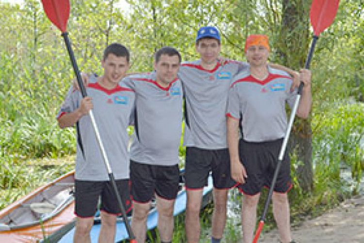 ЯК «КОЗАКИ» ІЗ ЖУРНАЛІСТАМИ У ПЛАВНЯХ ЗАБЛУДИЛИСЬ 