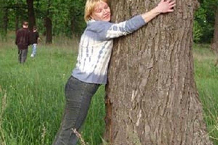 ВІТЕР НЕСЕ НА РІДНУ ЗЕМЛЮ І МОЛИТВИ, І СМУТОК, І ЛЮБОВ…