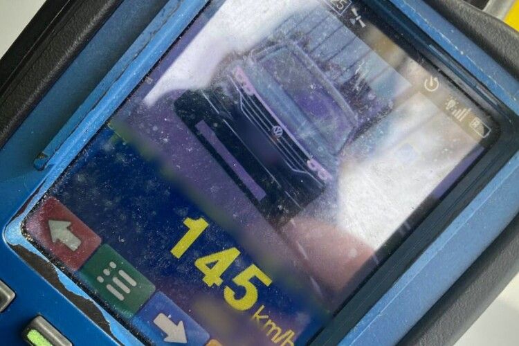 У селі біля Луцька «шумахер» розігнався до 145 км/год