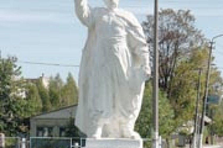 ХМЕЛЬНИЦЬКОМУ ЗЛАМАЛИ БУЛАВУ