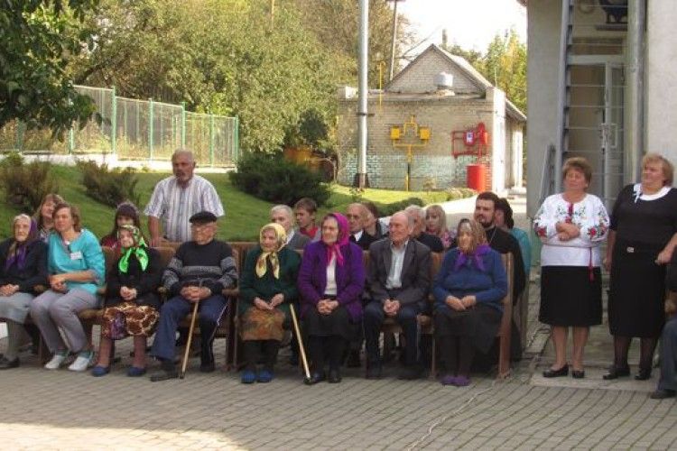 На Волині 35 одиноких стареньких отримали дім