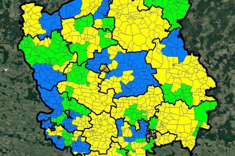 Нардеп показав, де на Волині в децентралізаційних процесах кіт не валявся (карта)