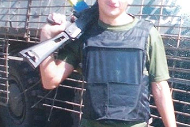 СИН ДЗВОНИВ ІЗ ВІЙНИ І ПРОСИВ: «КУПІТЬ МЕНІ БИСТРОГО КОНЯ…»