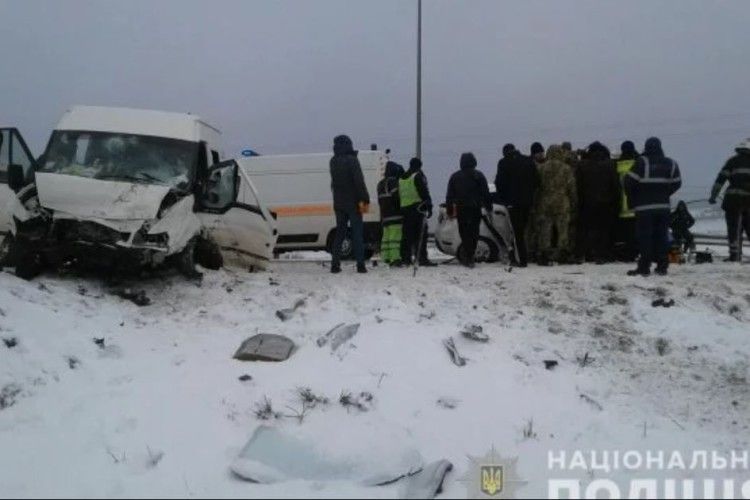 У моторошній ДТП загинула неповнолітня дівчина