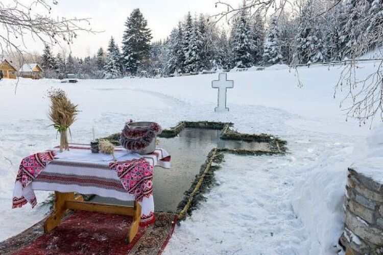 Погода на вівторок, 18 січня: волинянам обіцяють трішки снігу і холодний поривчастий вітер