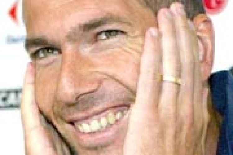 ЗІДАН: ПОКУРИВ — І ЗАБИВ