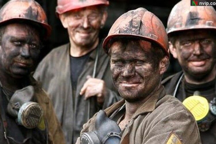 Нововолинські шахтарі після зміни не можуть навіть помитися