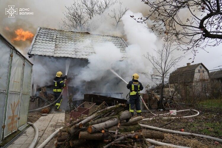 На Волині чоловік так закурив, що довелося викликати рятувальників