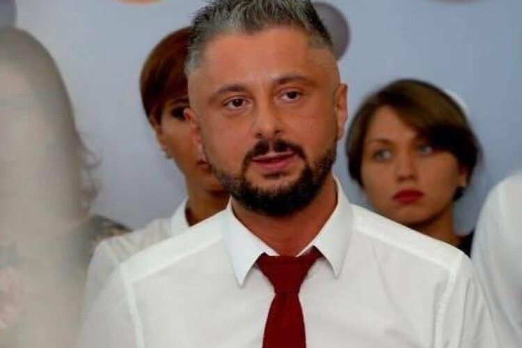 Грузинський телеканал не буде звільняти журналіста, який обматюкав Путіна