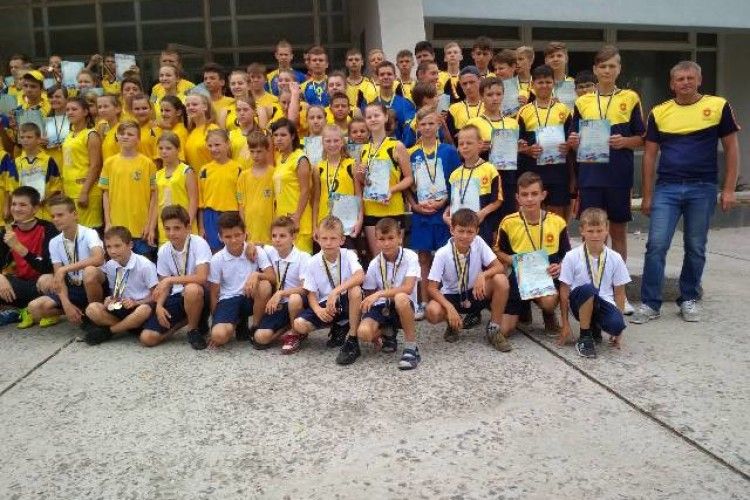 Юні волейболісти з Рівненщини стали другими на всеукраїнських змаганнях