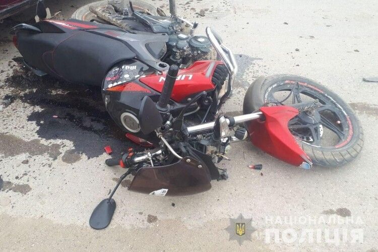 У Камені-Каширському після аварії госпіталізували мотоцикліста