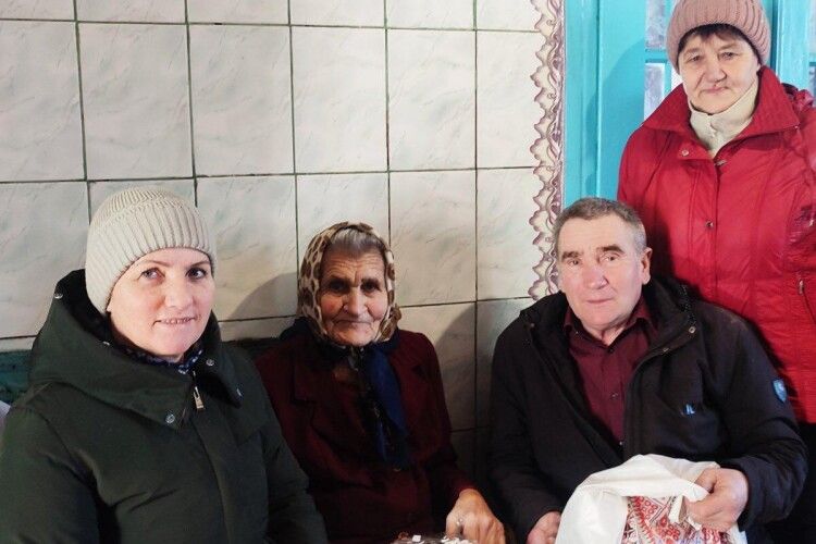 У громаді на Волині привітали довгожительку з 91-річчям