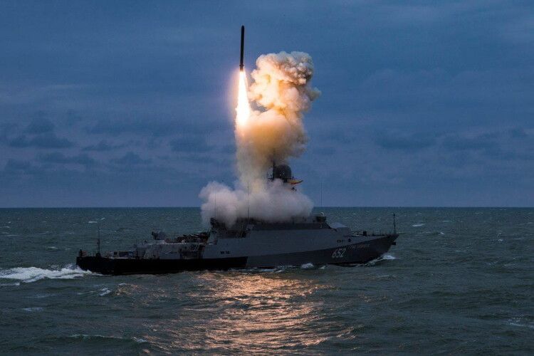 Висока загроза ракетних ударів: росія збільшила загальний залп «Калібрів» у Чорному морі