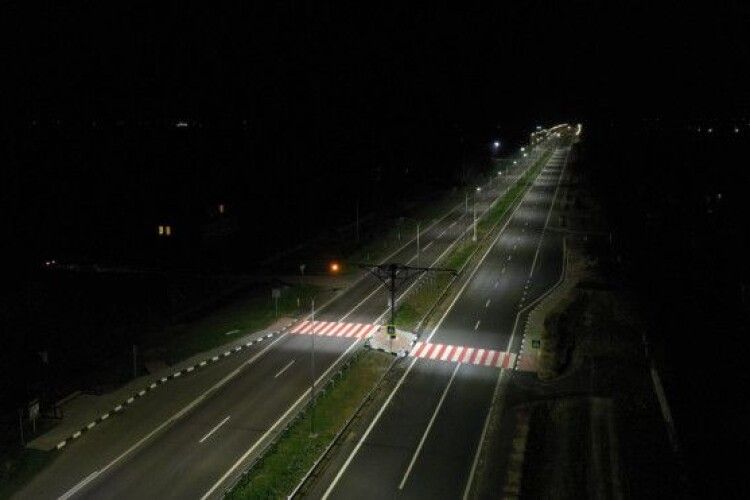 Військові дали добро: на Волині відновили освітлення автодоріг