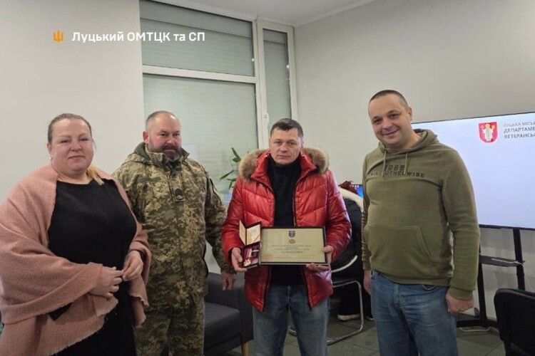 Ветерана війни з Волині нагородили орденом «За мужність»