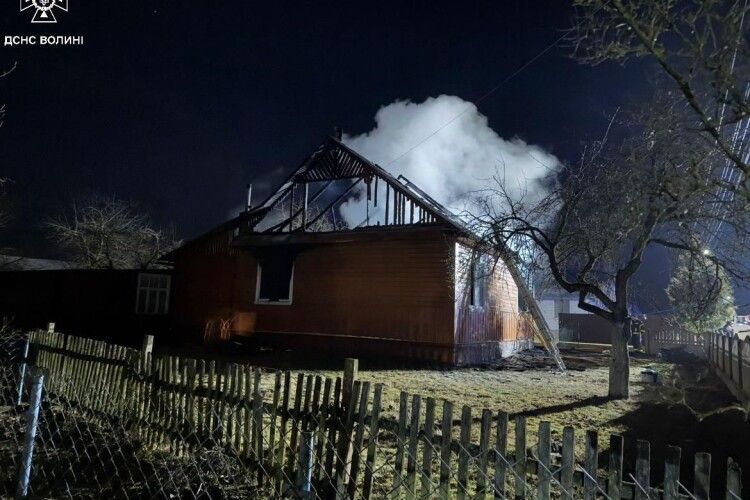 На Волині у пожежі травмувалась жінка