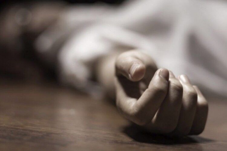 На Волині перехожі виявили тіло жінки на березі водосховища