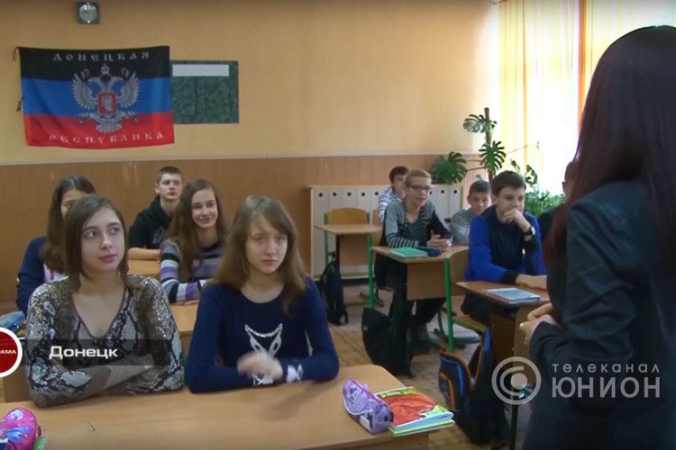 У Донецьку ще не вмерла – 1 вересня діти відмовилися співати «гімн деенерії»