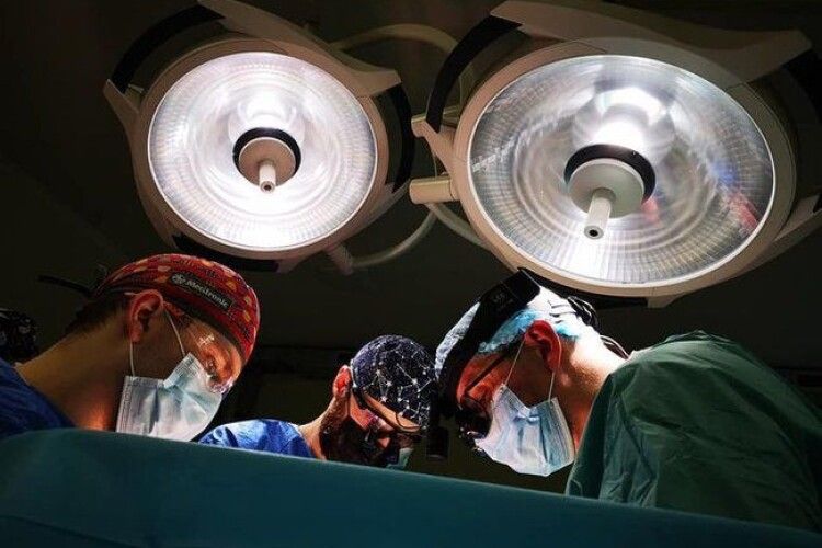 У львівській лікарні, якою керує волинянин,відразу чотирьом пацієнтам пересадили органи від одного донора
