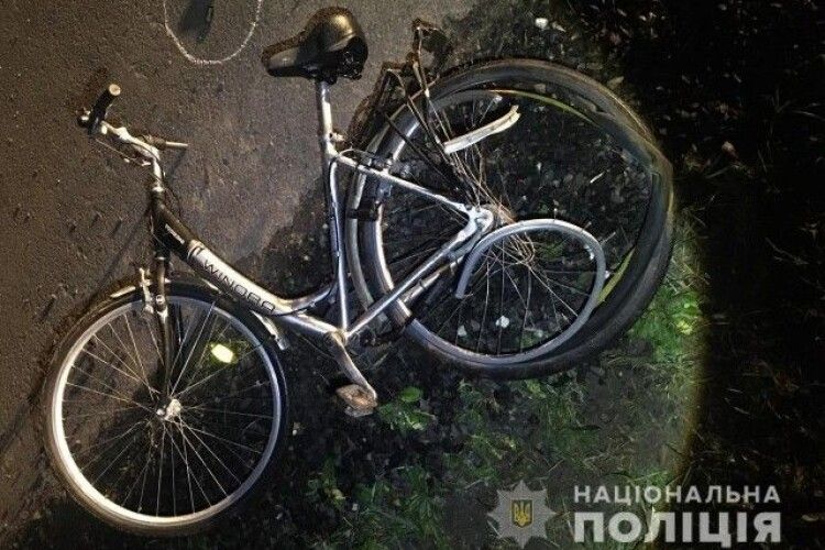 На Волині на смерть збили велосипедиста (Фото)