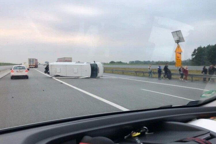 У Польщі перекинулися два українських автобуси