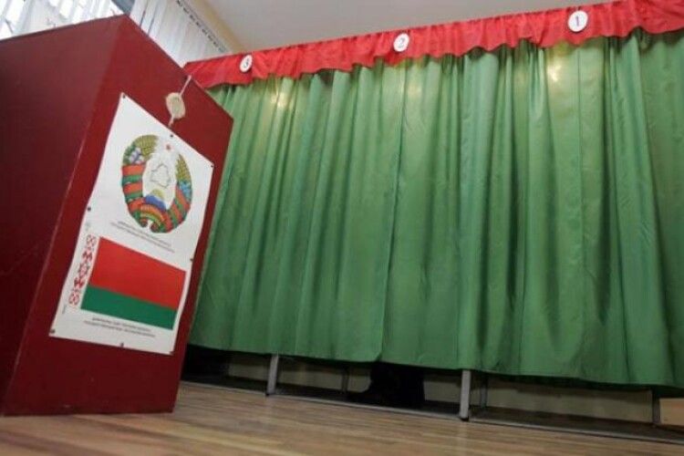 Частина кандидатів на виборах у Білорусі є висуванцями від трудових колективів, як у часи СРСР