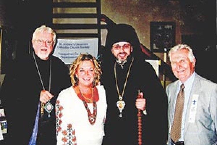 ПРОЧИТАВ ЗА ОКЕАНОМ "ВОЛИНЬ" – І ПЕРЕРАХУВАВ 13500 ГРИВЕНЬ ДЛЯ УКРАЇНСЬКОЇ АРМІЇ 