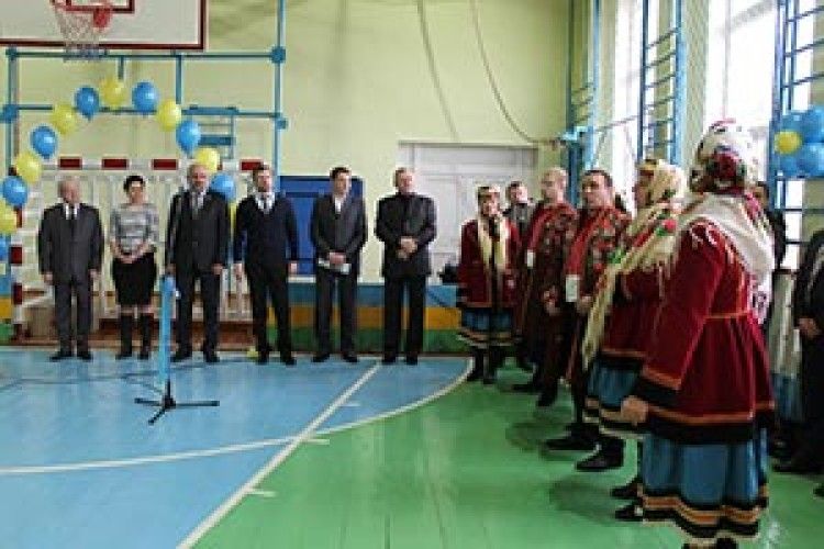 СУЧАСНА СПОРТШКОЛА — ДЛЯ МАЙБУТНІХ ЧЕМПІОНІВ