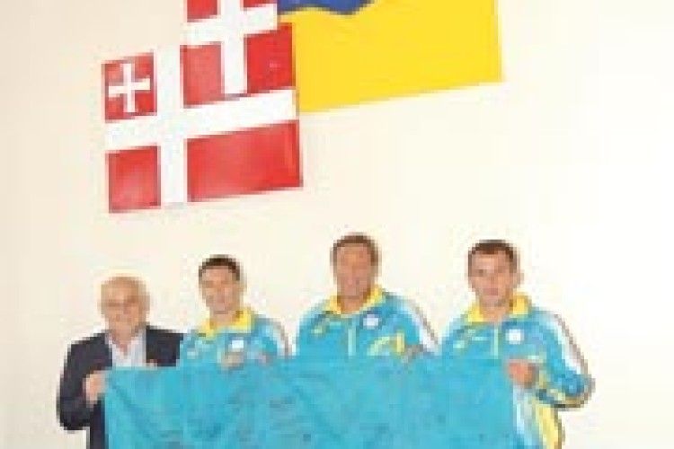 ТЕПЕР ТРИМАТИМЕМО КУЛАКИ ЗА ПАРАЛІМПІЙЦІВ