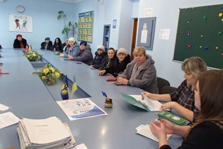 Безробітним ковельчанам розповіли, як боротися з домашнім насильством
