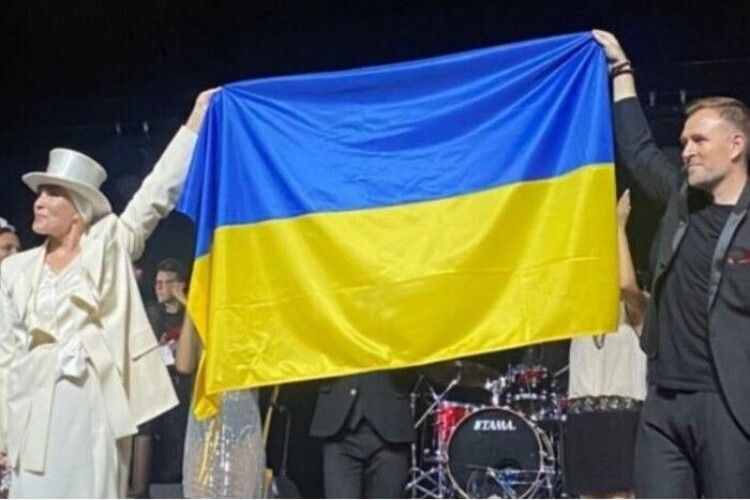 Ще одна зіркова артистка під українським прапором заявила, що до росії - ні ногою