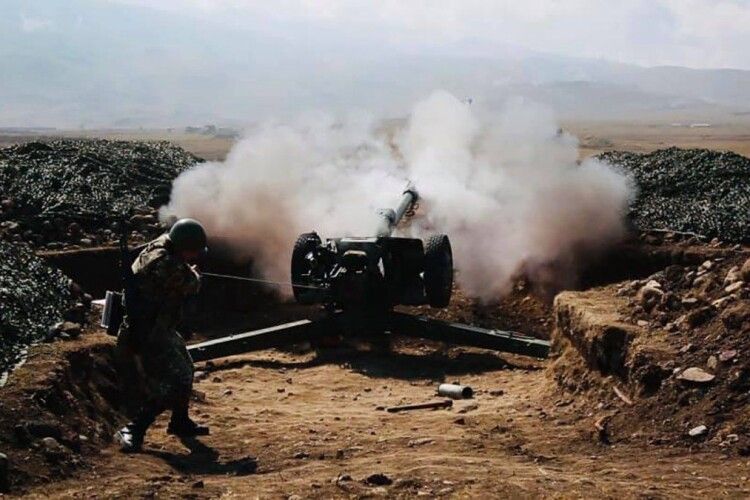 Вірменія звинуватила Азербайджан в обстрілі столиці Нагірного Карабаху