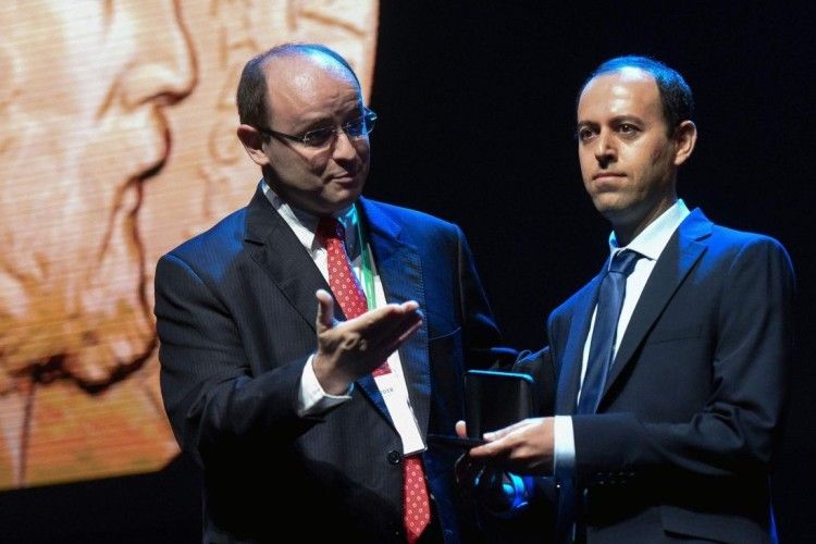 Математик радів нагороді лише півгодини