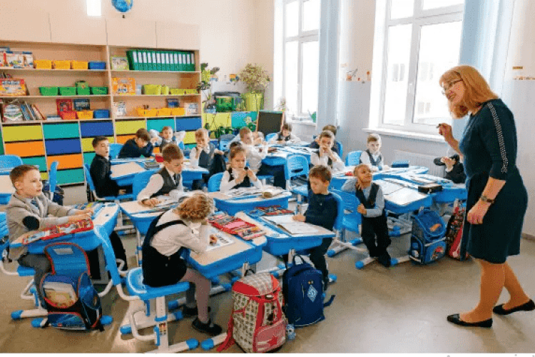 В Україні оновлять шкільну програму: без «Війни та миру» та з історичною правдою