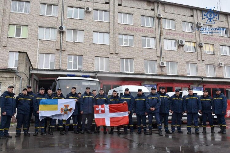 Волинські рятувальники вирушили на Харківщину допомагати на звільнених територіях