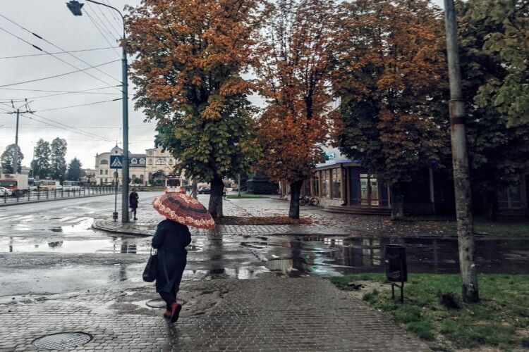 На Волинь насувається потепління, але з дощами