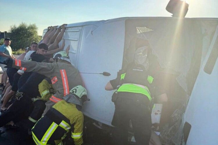 На Волині надвечір сталася автотроща