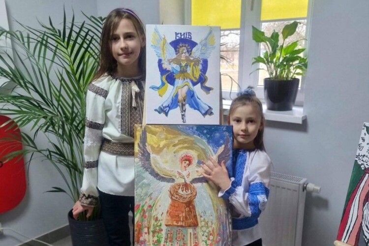На Волині донька-школярка загиблого воїна збирає на дрон-камікадзе
