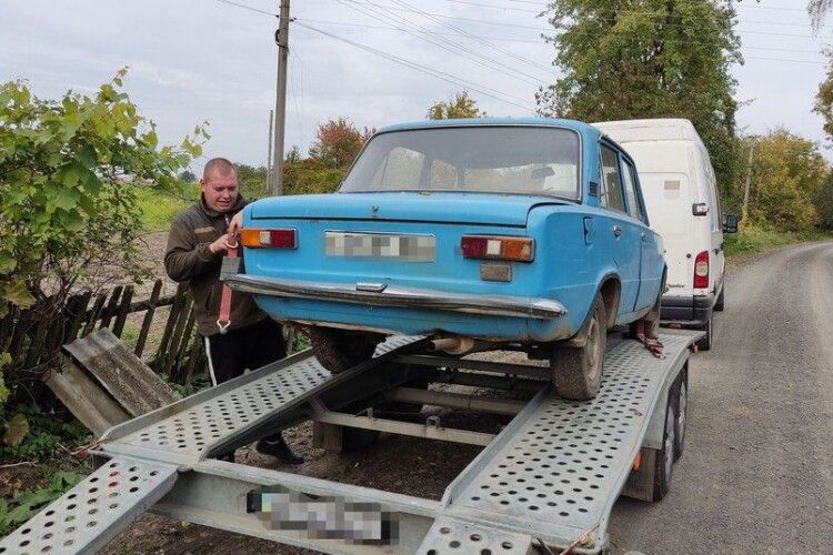 Волинянка передала для ЗСУ машину покійного чоловіка