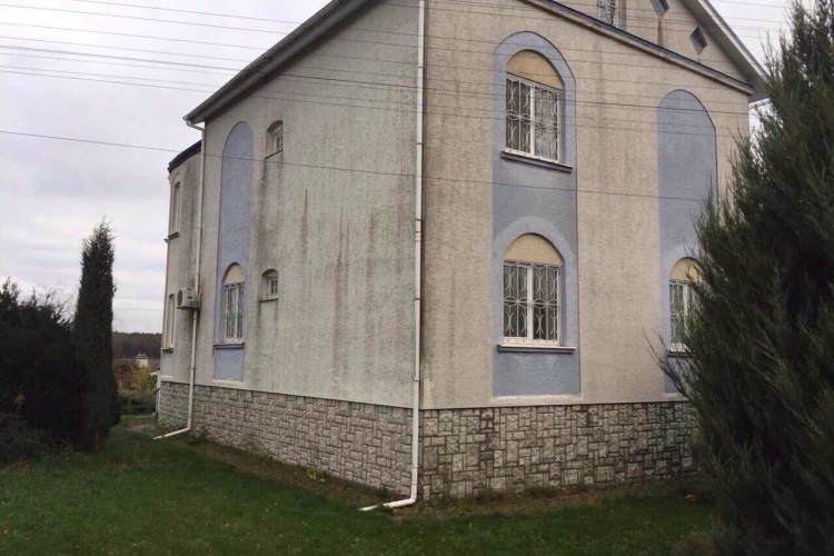 Думали – на реабілітацію, а насправді – в рабство?