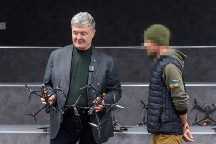 Порошенко показав, як бійці 10-ї бригади полюють на окупантів (Відео)